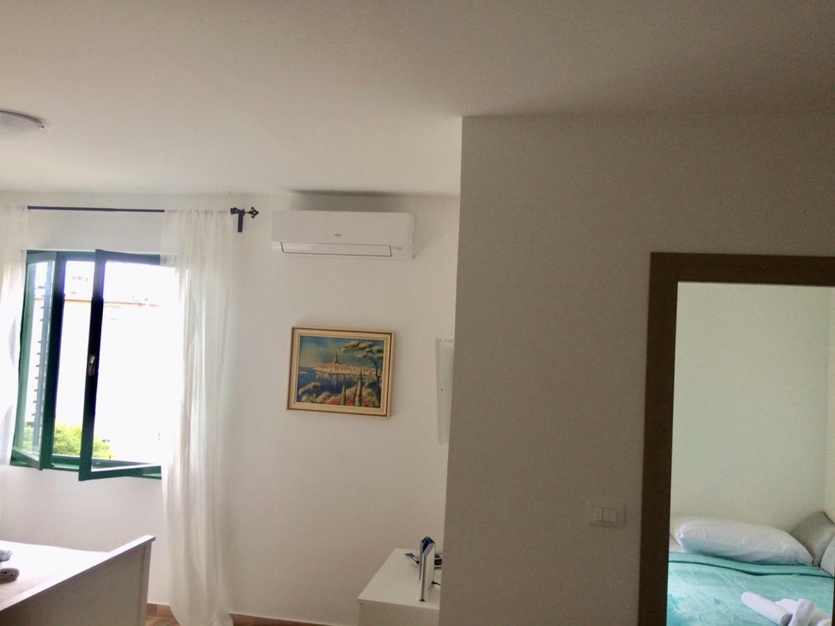 Apartment Mony Rovinj Luaran gambar